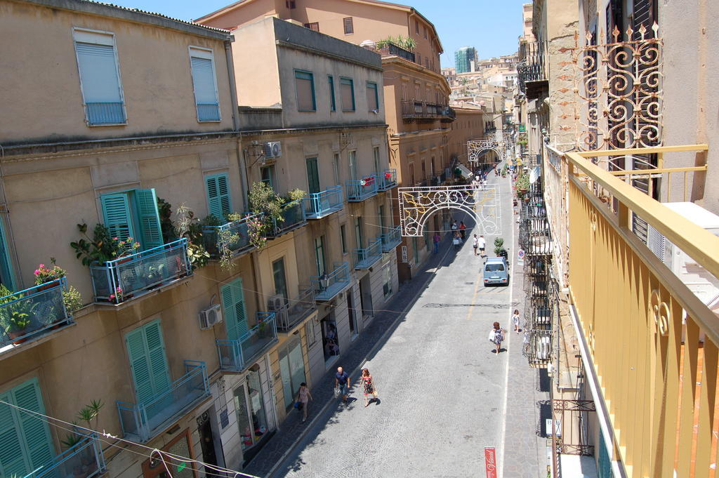 Al Vicoletto Apartman Agrigento Kültér fotó