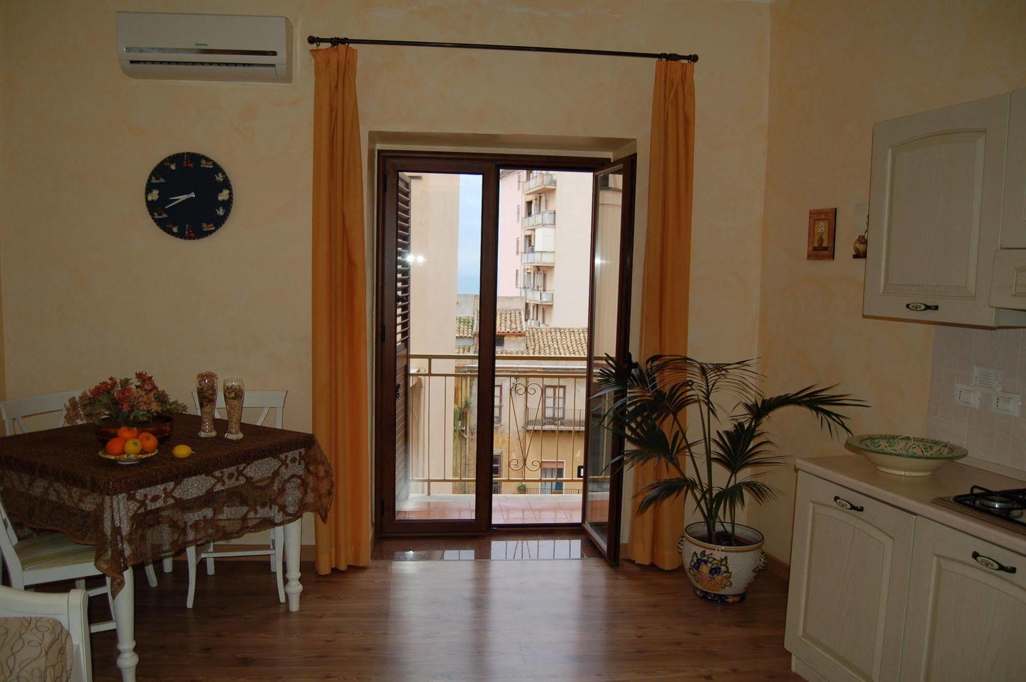 Al Vicoletto Apartman Agrigento Kültér fotó