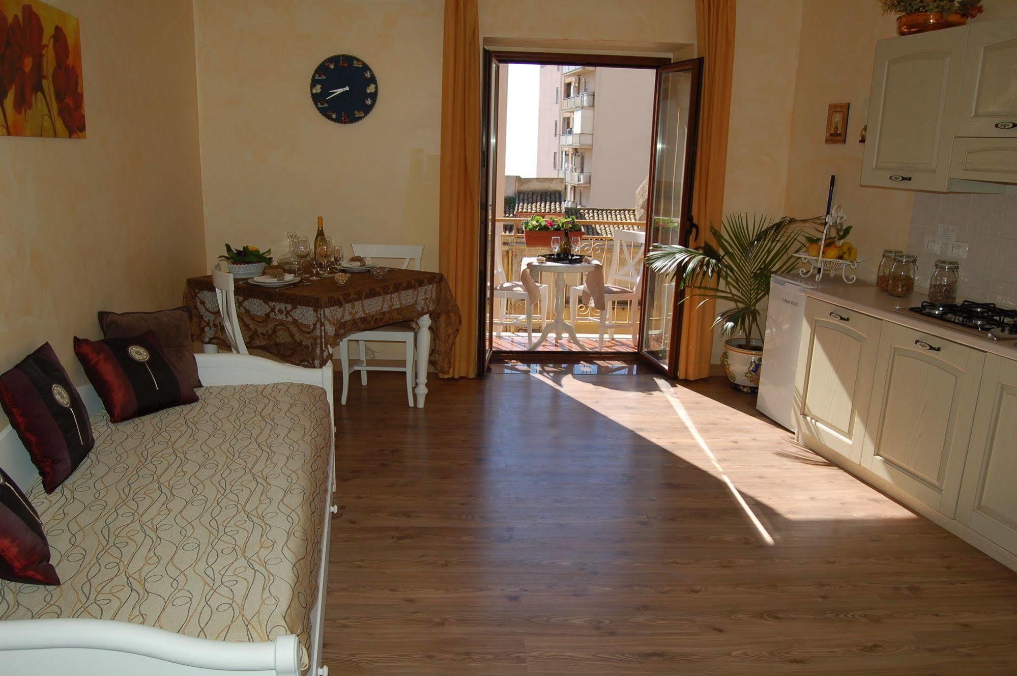 Al Vicoletto Apartman Agrigento Kültér fotó